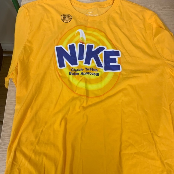 Shirts - Picture 7 of 7